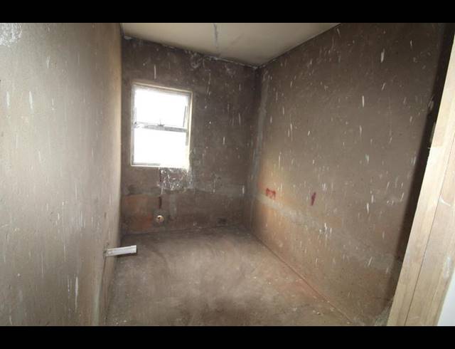 2 BEDROOM APARTMENT FOR SALE IN MALVERN